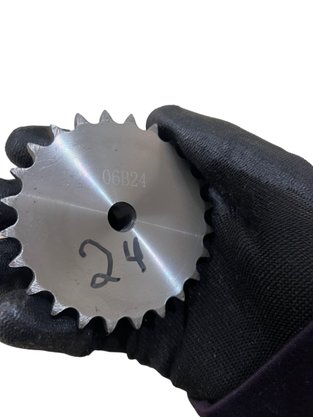 Engrenagem para Corrente Simples DIN 1.35.24 BT2 (06B1)