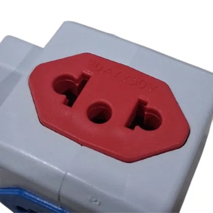 Plug Cubo 4 Saidas 10A/20A