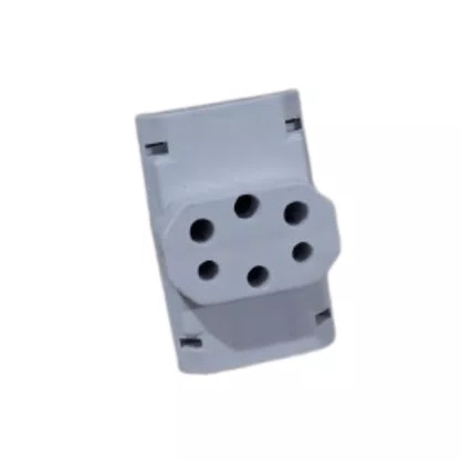 Plug T 3 Saidas