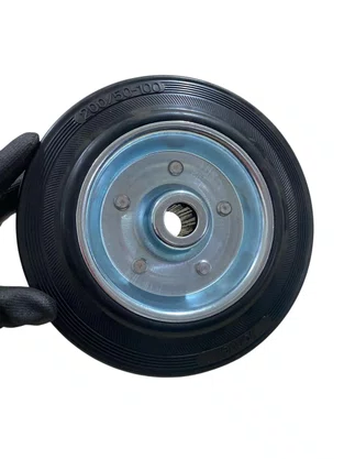 Roda Borracha Preta 8 polegadas Leve 200mm VONDER