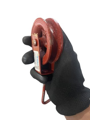 Roldana para Cabo 8cm Metal Com Gancho 50kg TENACE - 1pç