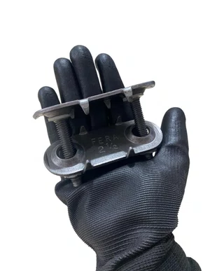 Grampo Correia Transportadora 2.1/2 Tipo Farpa FERA - 1 peça